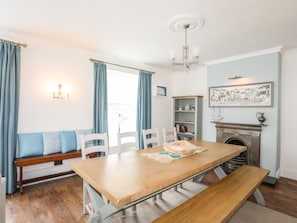 Cottage | Interior