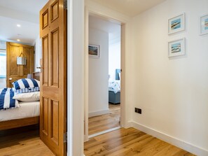 Chaumière | 5 chambres, décor unique, ameublement unique, accès au Wi-Fi (inclus)