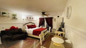 1 bedroom, desk, iron/ironing board, free WiFi