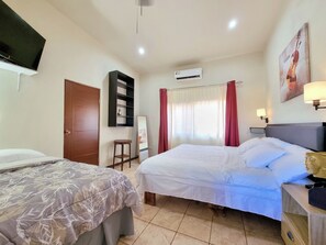 5 chambres, lit de bébé portatif, accès au Wi-Fi (inclus)