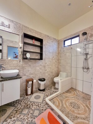 Shower, hair dryer, towels, soap - Casa Avalon Ocean View (Guanacaste Province)