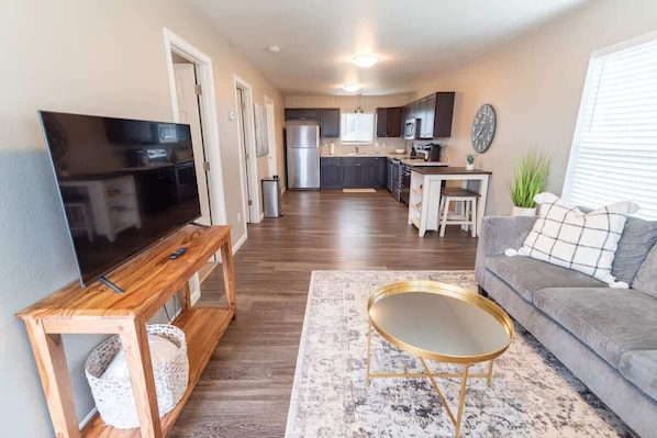 Televisio, työhuone