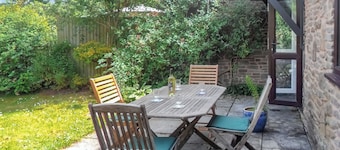 3 bedroom accommodation in Addeydore