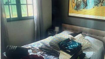 4 chambres, fer et planche Ă repasser, Wi-Fi, draps fournis