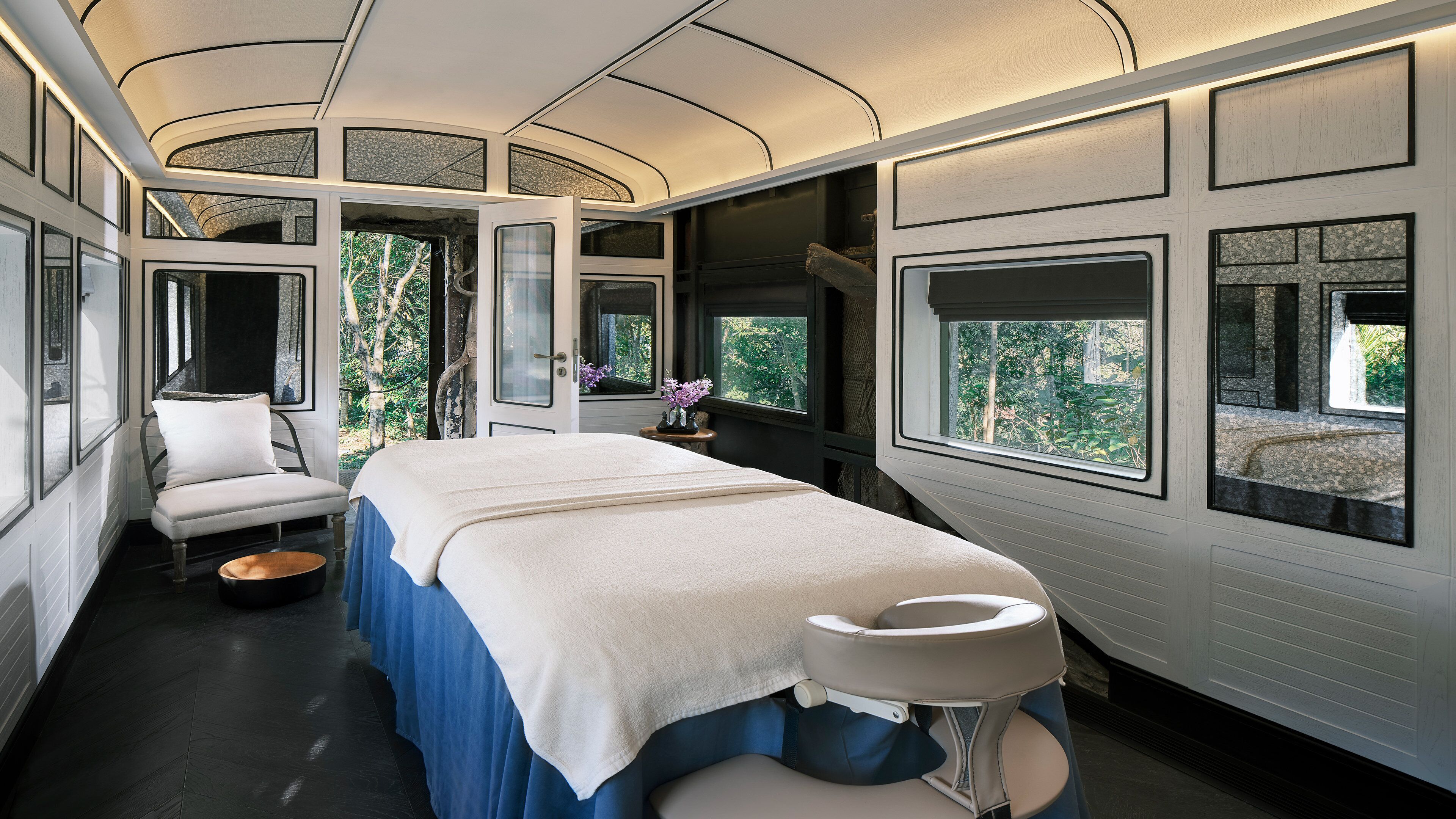 Aromatherapie, Thai-Massagen, 4 Behandlungsräume, Massageanwendungen