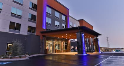 Holiday Inn Express & Suites Henderson South - Boulder City by IHG