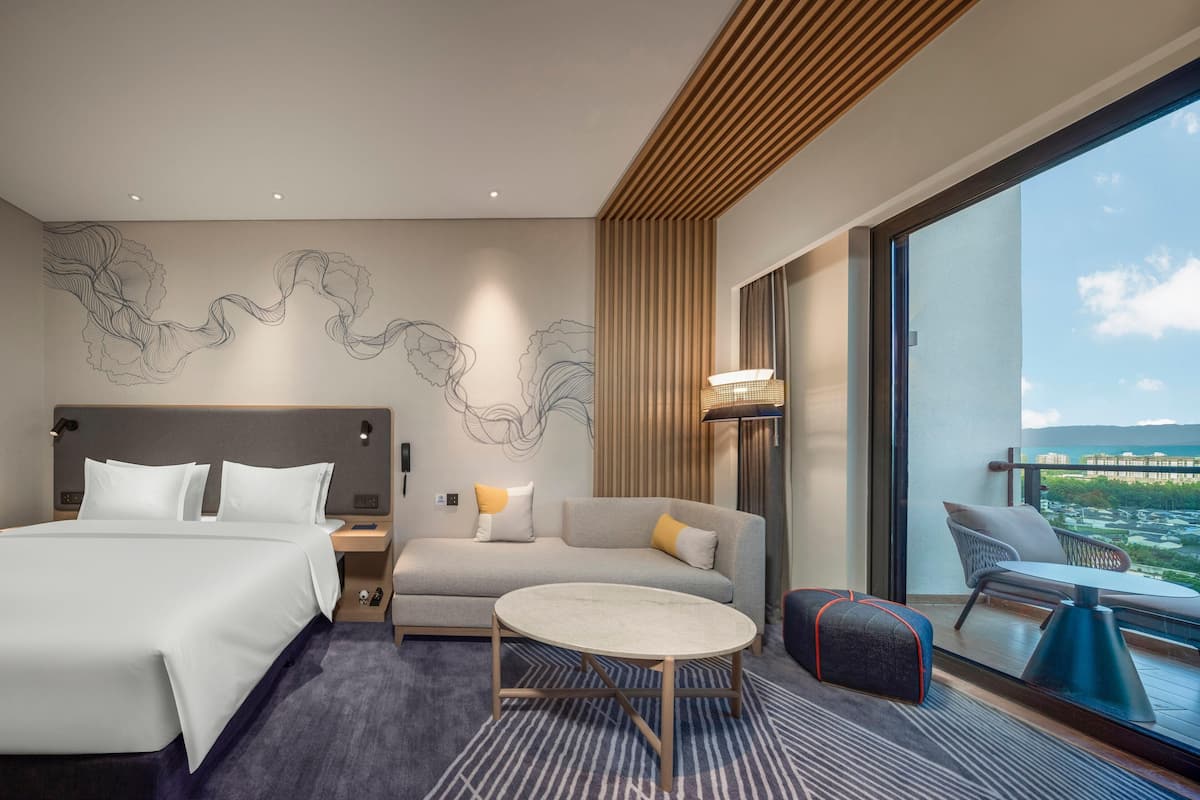 WiFi (free), bed sheets