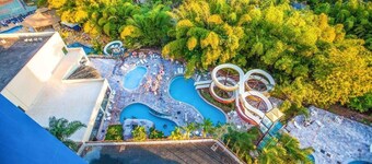 Suite Golden Dolphin Grand - EUEMCALDAS