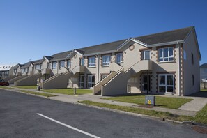 Exterior - Kilkee Holiday Homes (Kilkee)