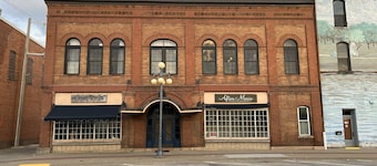 Four Eleven Suites a Vintage Renovation in Downtown Vinton