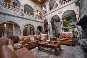 Interior detail - Ayenda Casa Escondida San Cristobal Premium (Cusco)