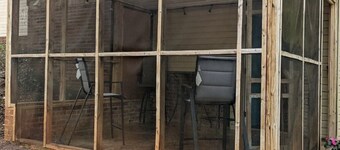 Cozy 1 BR/1BA apartment steps from Lake Hartwell.