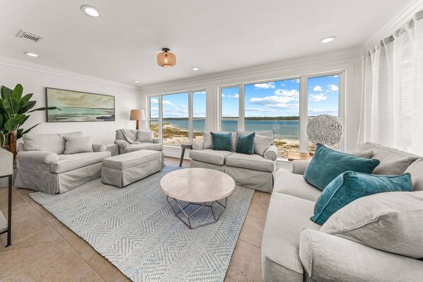 Smart TV, DVD player, books, music library - Beach & Lagoon Retreat - Private Beach Access (gulf shores)