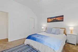 5 habitaciones, caja de seguridad en la habitación y escritorio 