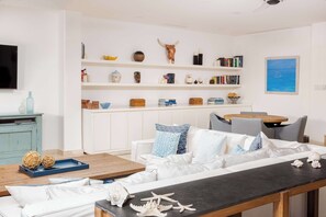 Interior - Private Pool, Hotel Services & Steps to Beach (San Jose del Cabo)