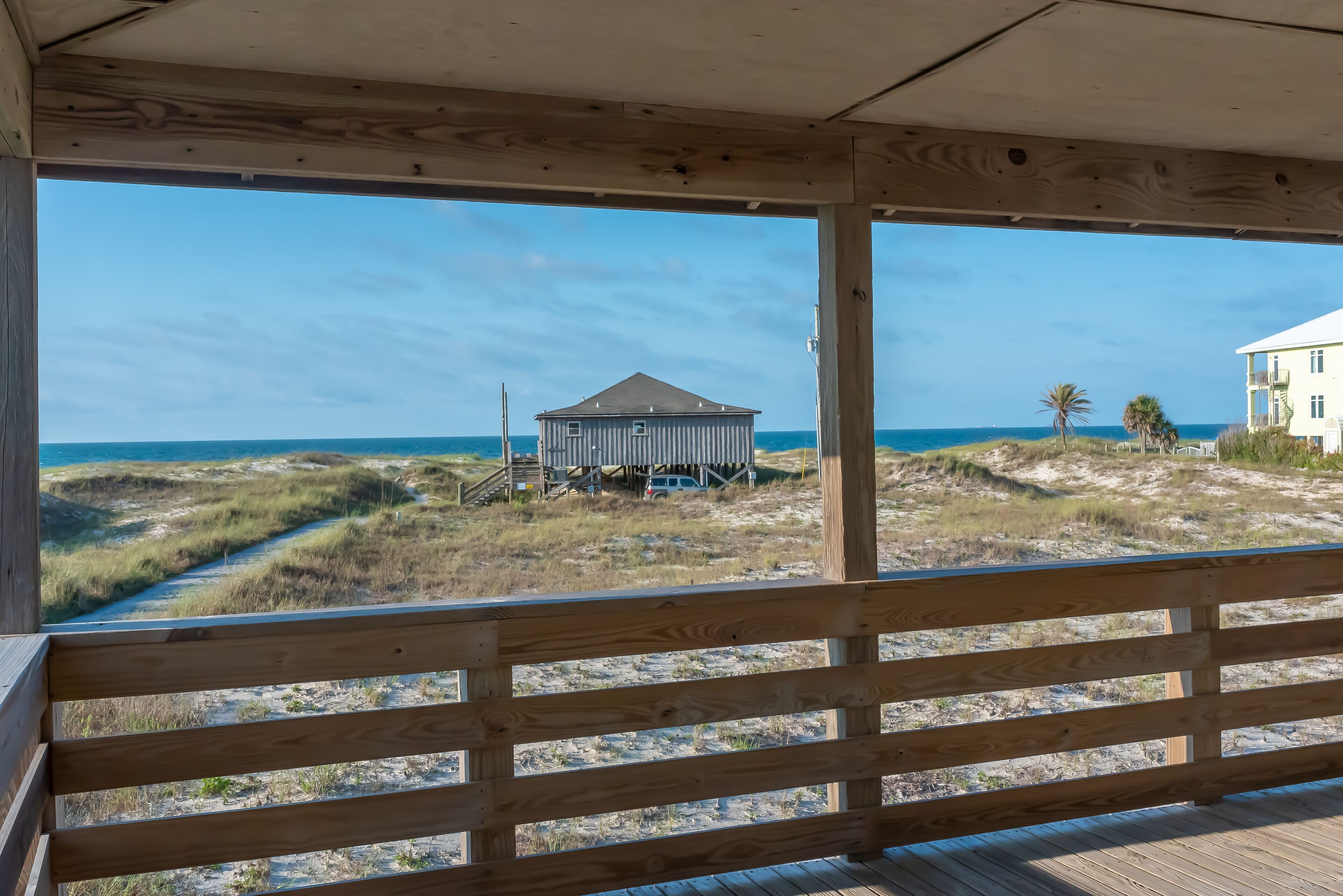 Secluded, uncrowded, dog friendly, house and beach!