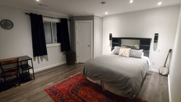 2 間睡房、可攜式嬰兒床、免費 Wi-Fi、床單