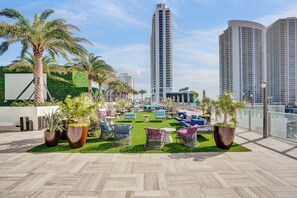 Exterior - Amazing Apartments at H Beach House (Hollywood)