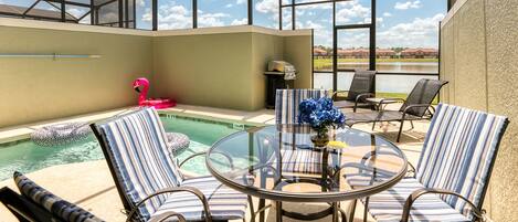 Et oppvarmet basseng