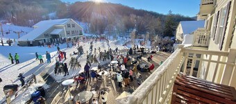 SKI-IN, SKI-OUT! LIFT and MT. VIEWS UNBEATABLE LOCATION for ALL SEASONS! Unit 2