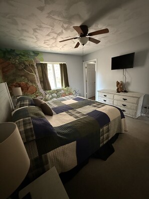 3 bedrooms - cabin on a stream (Sugar Grove)