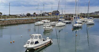 Beachside Avenue Holiday Home