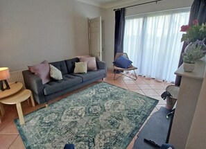 TV - Beachside Avenue Holiday Home (Courtown)