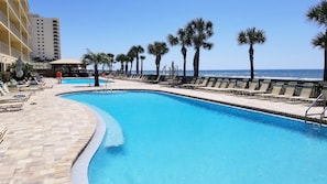 Piscine extérieure, piscine chauffée