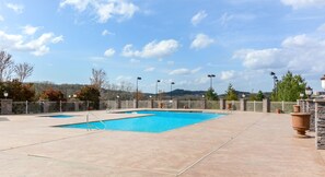 Piscine extérieure