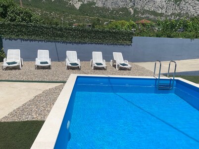 Natura-Gata,Omiš-small stone apartman with swimming pool