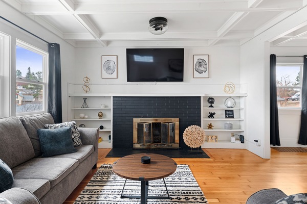 TV connectée, livres, chaßne hi-fi