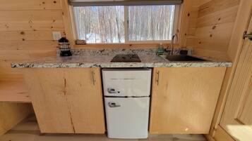 Fridge, stovetop, cookware/dishes/utensils, spices