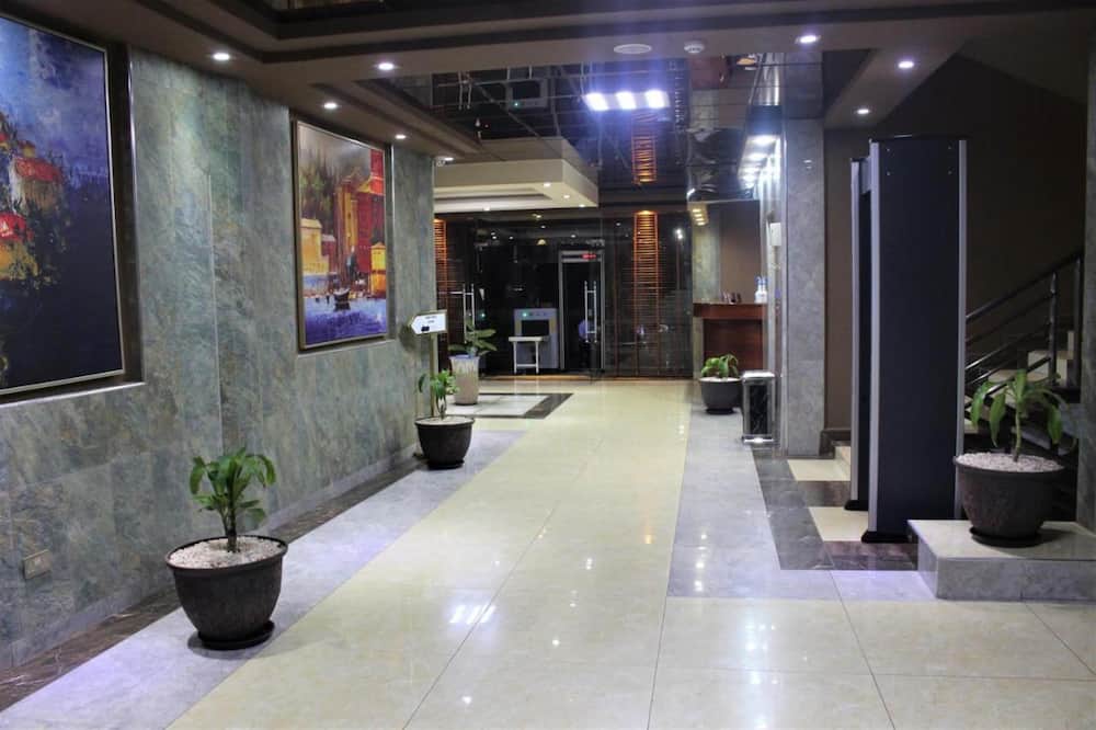 Hera Hotel