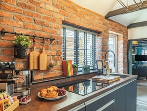 Dining - 2 bedroom accommodation in Guisborough (Guisborough)