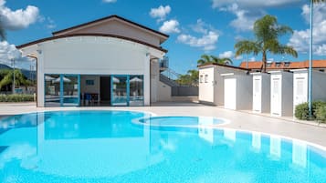 Piscina all'aperto