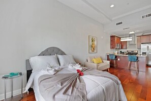 1 bedroom, iron/ironing board, free WiFi, bed sheets