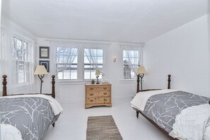 6 dormitorios, escritorio, tabla de planchar con plancha y wifi gratis