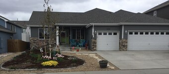 King Bed Entire Suite No Cleaning Fee Private Entrance