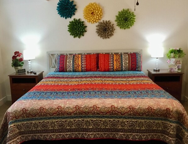 1 habitación, escritorio, tabla de planchar con plancha y wifi gratis 