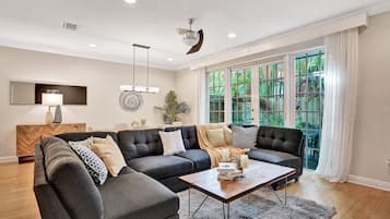 Talo | Oleskelualue | Televisio