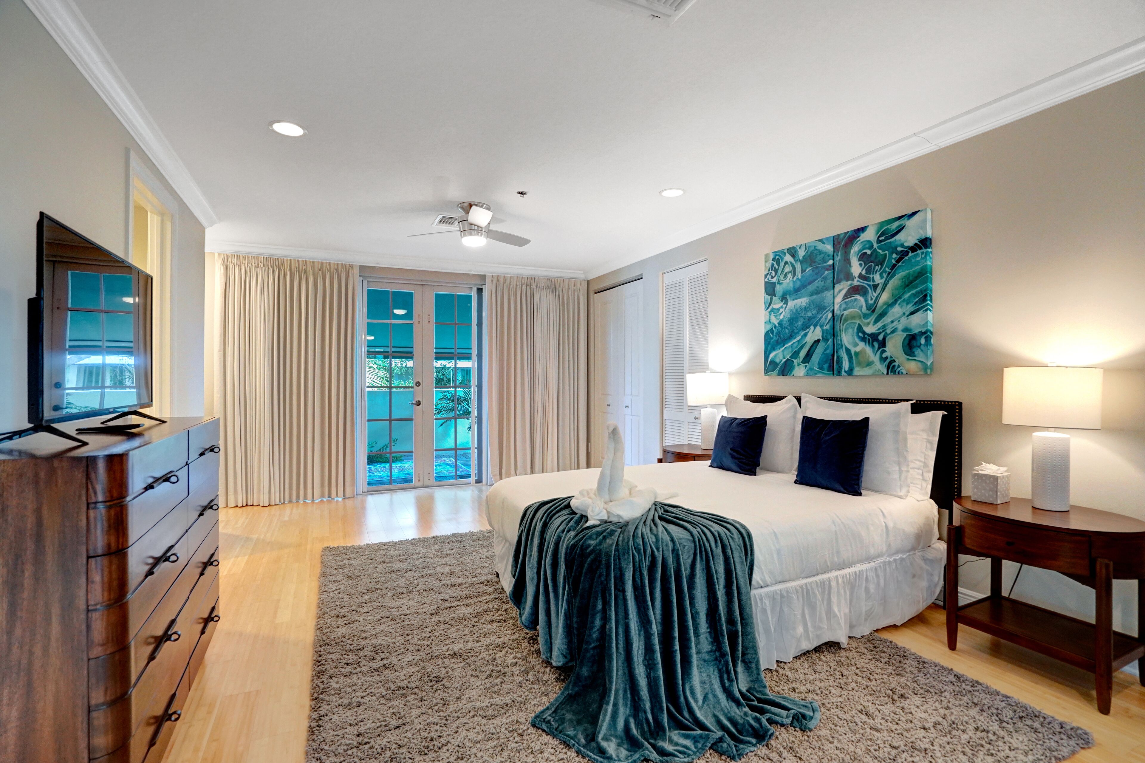 House | 4 bedrooms, iron/ironing board, travel crib, free WiFi