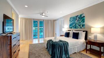 House | 4 bedrooms, iron/ironing board, travel crib, free WiFi