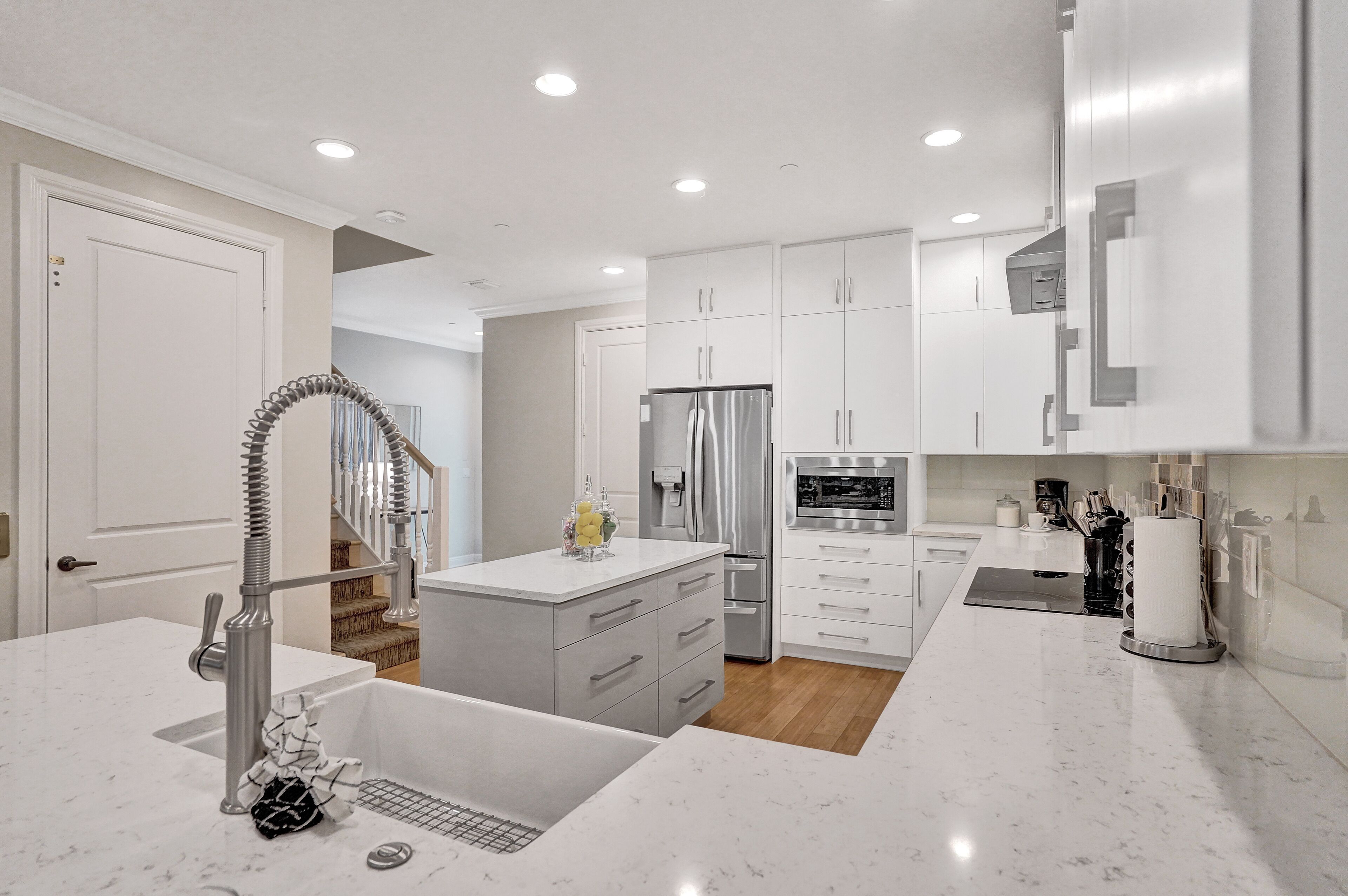 House | Private kitchen | Full-size fridge, microwave, oven, stovetop