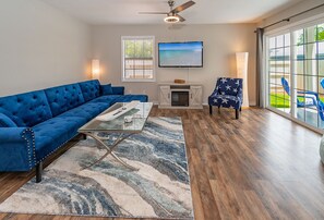 Smart TV - Walk to Private Beach! Feel the Gulf Breeze! (Panama City Beach)