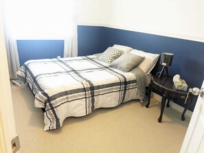 1 bedroom, desk, iron/ironing board, WiFi -  Hotel Style Bedroom and Bathroom (Guelph)