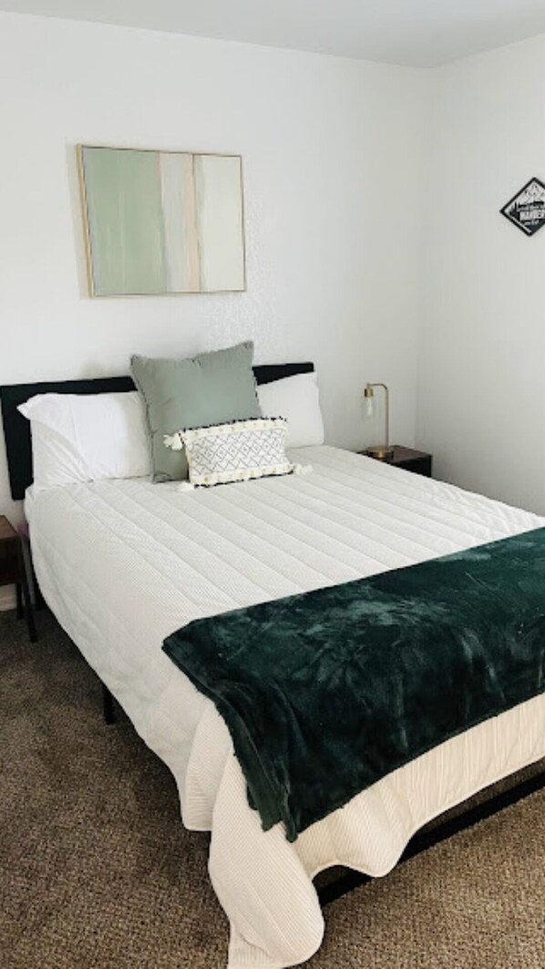 1 bedroom, iron/ironing board, free WiFi, bed sheets