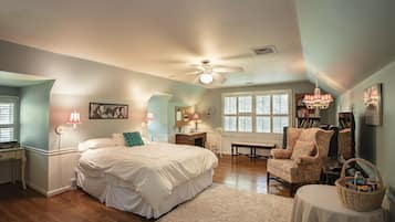 1 bedroom, desk, iron/ironing board, free WiFi