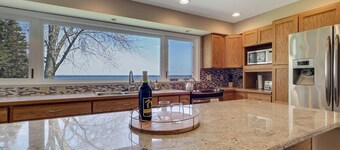 Lakefront Cottage with dock