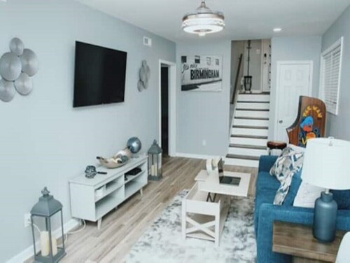 Remodeled Home In the Heart of the City, Minutes from Everything!