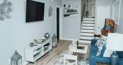 Remodeled Home In the Heart of the City, Minutes from Everything!
